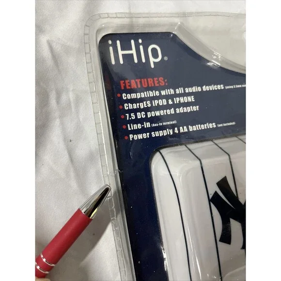 iHip MLB New York Yankees Portable Speaker System New Sealed - D9